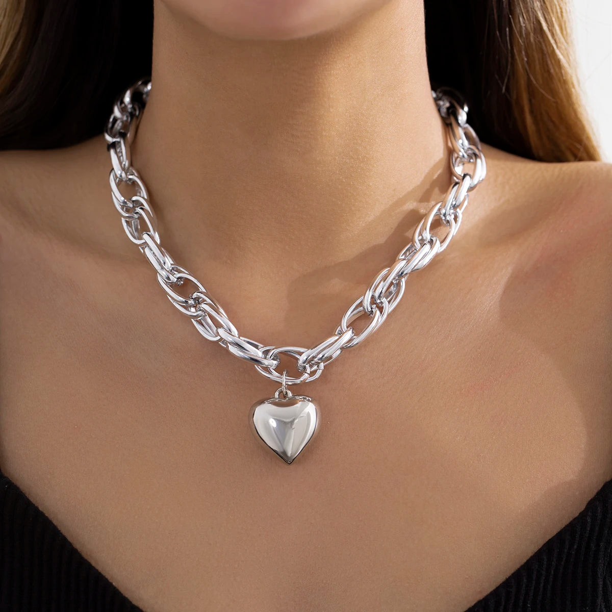 Delicate Heart Pendant Necklace