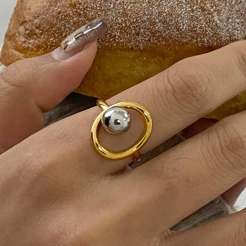 Bague Géométrique Ajourée Plaquée Or 18K