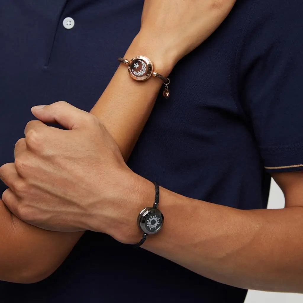 Connected Couple Bracelets – Vibration &amp; Light, Long Distance