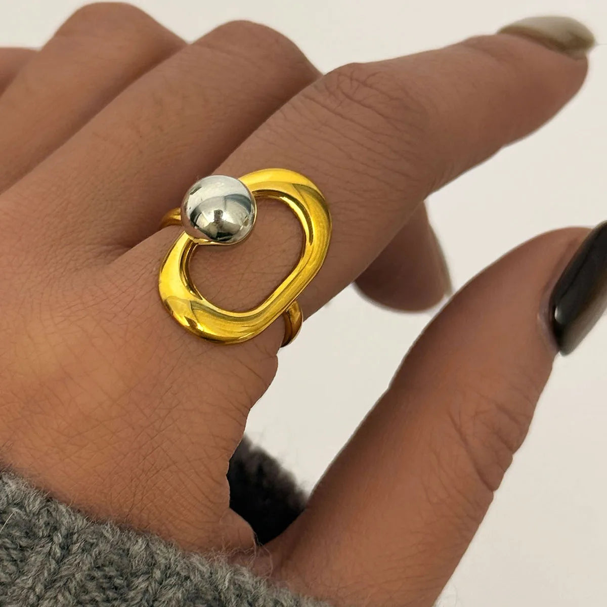 Bague Minimaliste Géométrique Plaquée Or