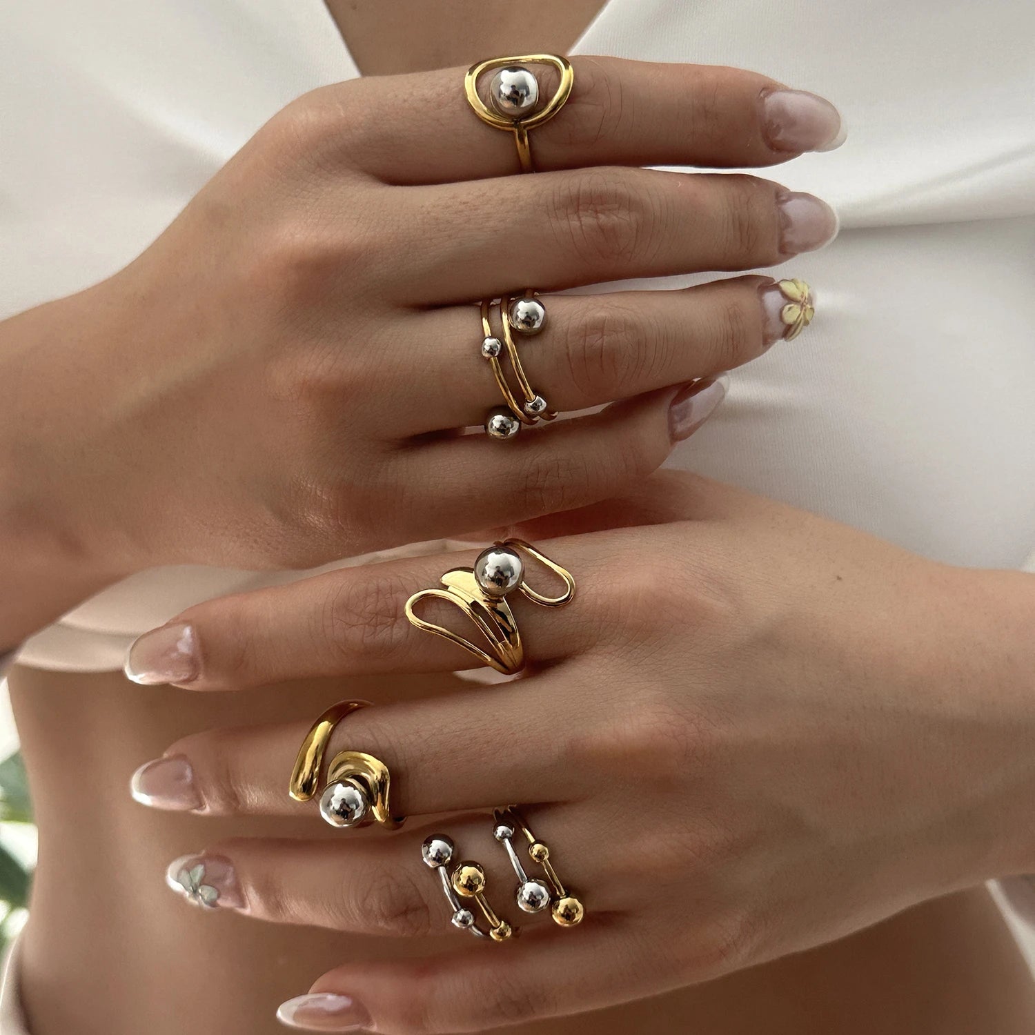 Stainless Steel Metal Geometric Hollow Rings For Women Double Tone Line Opening Finger Ring Party Versatile Hand Jewelry