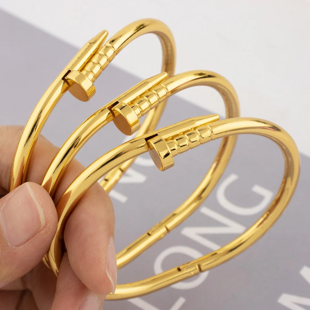 Women's Thick Glossy Gold-Plated Bracelet