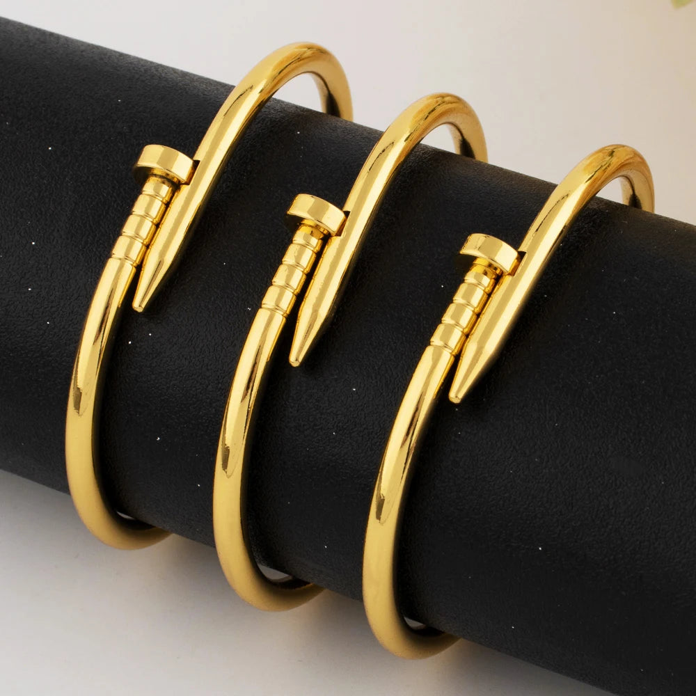 Women's Thick Glossy Gold-Plated Bracelet