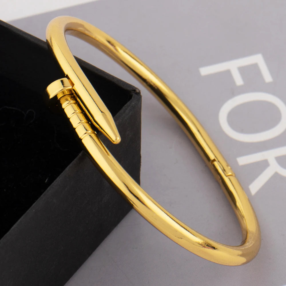 Women's Thick Glossy Gold-Plated Bracelet