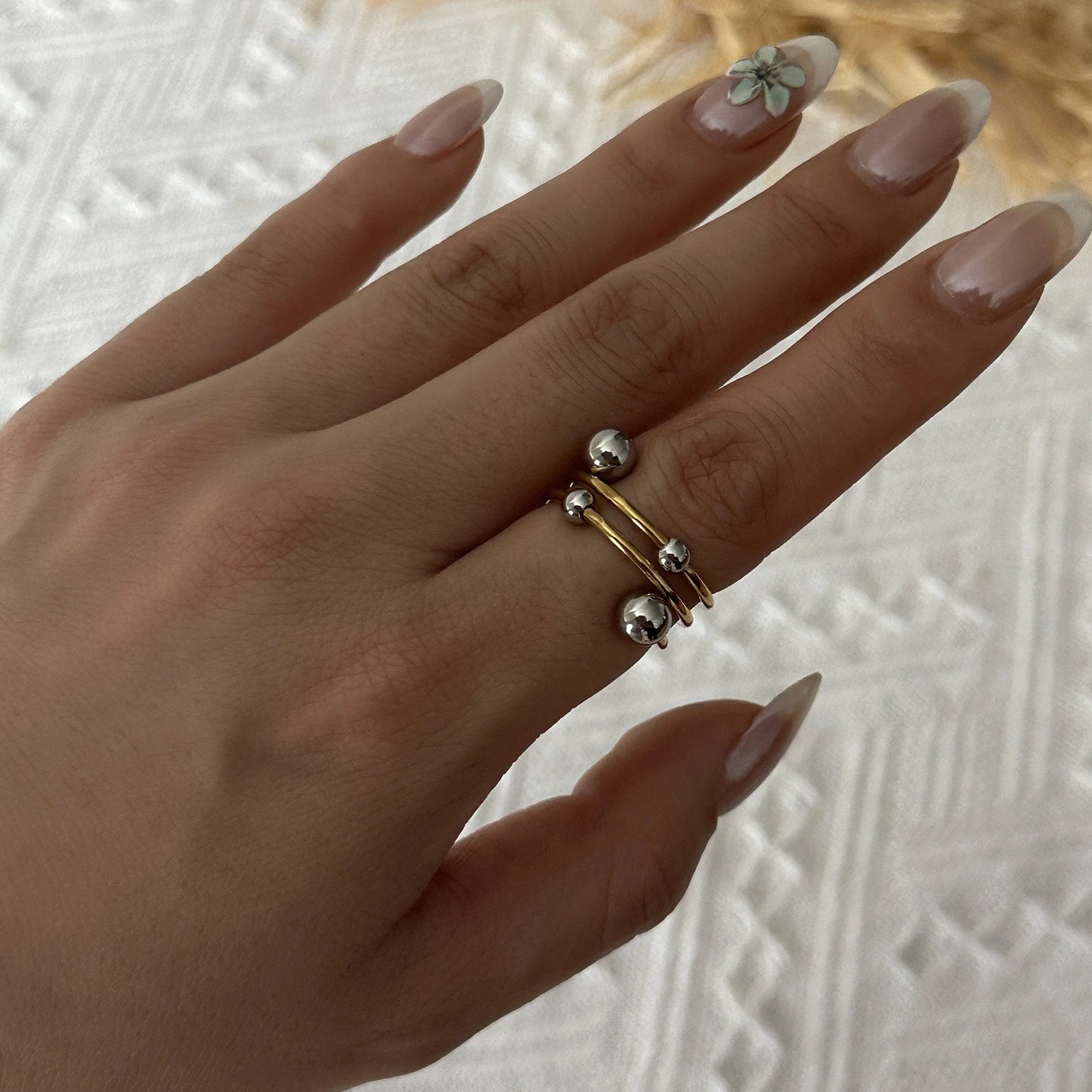 Stainless Steel Metal Geometric Hollow Rings For Women Double Tone Line Opening Finger Ring Party Versatile Hand Jewelry