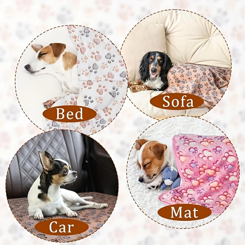 Flannel Pet Blanket,Cute Dog Paw Print Blanket Pet Mat for Puppy Kitten Warm and Comfortable Blanket Suitable For Cats And Dogs