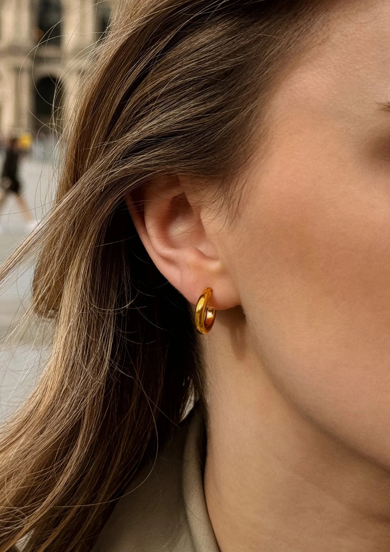 Ella Hoops Earrings - Gold